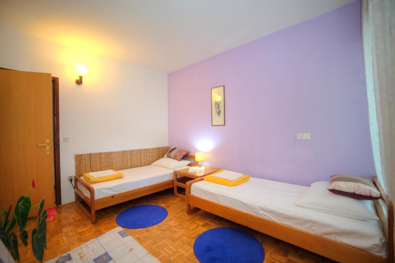 Apartments Villa Rojnica Елса Экстерьер фото